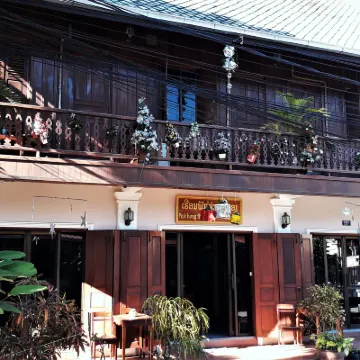 Pakhongthong Villa Hotels near Sisavangvong Road