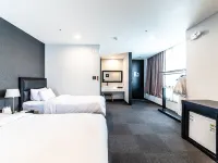 Gangneung Tourist Hotel Hotels near Tenpeuro