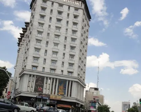 Tehran Grand Hotel โรงแรมในเตหะราน