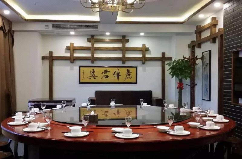 Huyue Hotel