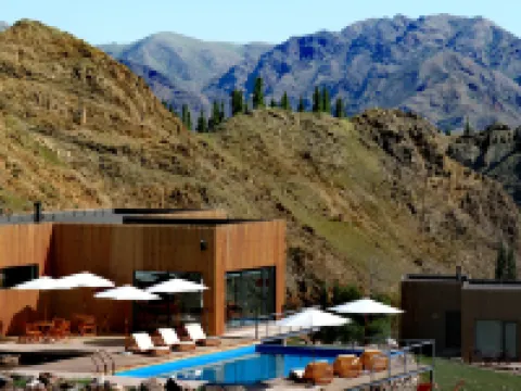 温泉賽里木湖克魯格野奢營地 温泉縣酒店