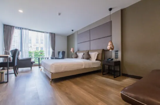 The Connex Asoke Hotels near BTS-Asok