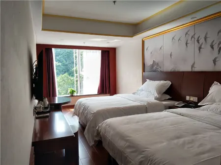 Kelli Hotel Shenzhen (Hongling Subway Station)
