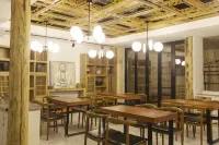 Stone Whisper Volcanic Garden Retreat Tea & Coffee House | Heshun Ancient Town - servizio colazione