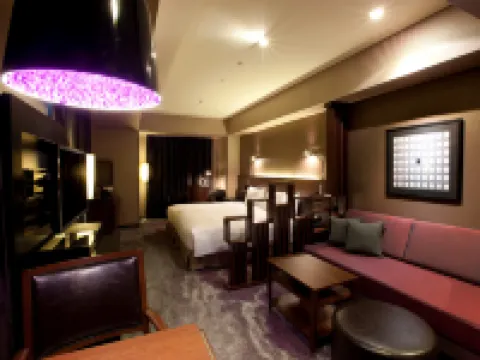 โรงแรมเดอะรอยัลพาร์ค ไอคอนิค โตเกียว ชิโอโดเมะ โรงแรมในโตเกียว