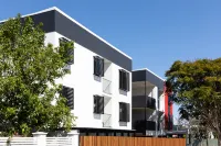 Ascot Budget Inn & Residences