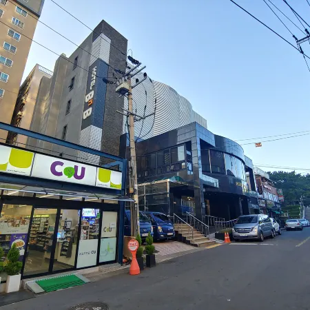 Gallery Hotel Bnb Отели рядом с Аэропорт Чеджу