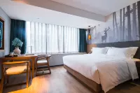 TRUE GO S Hotel (Shenzhen Convention & Exhibition Center Lianhe Plaza)