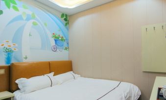 Xinjia Hotel (Zhengzhou East High-Speed Rail Station Lvdizhichuang Store)