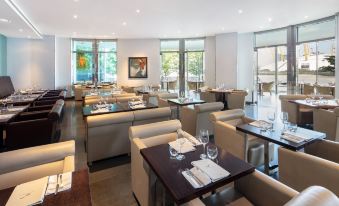 Radisson Blu New Providence Wharf Hotel, London