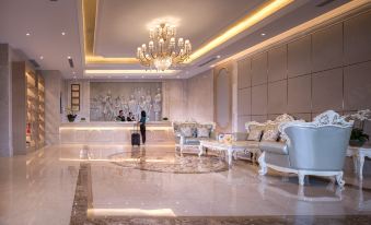 Vienna Hotel (Kunming Xishan Wandaguangchang huochezhan)