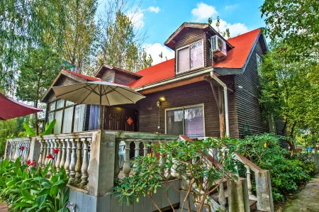 Xiangcaoyuan Holiday Farm Отели рядом с достопримечательностью «Xiao Fangfang Hall of Performing»