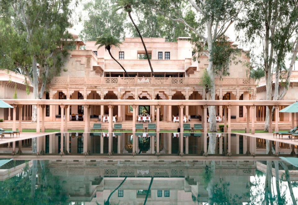 The palace is a beautiful place to visit, offering its own private pool at Amanbagh