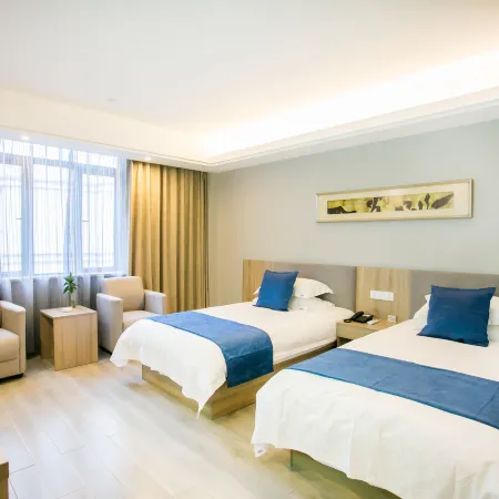 Off Era Hotel