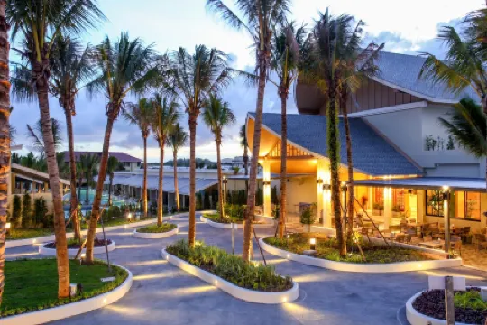 Craft Resort & Villas, Phuket Town