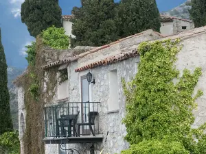 Popular Scenic Hotels in Provence-Alpes-Cote d'Azur