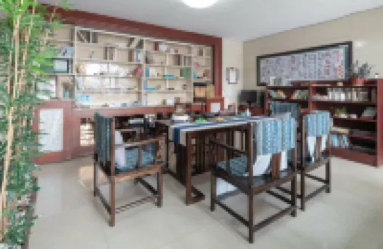 Kaihua Jinzhihu Hotel