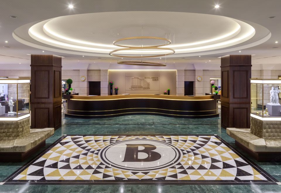 Hotel Bristol Berlin-Berlin Updated 2023 Room Price-Reviews & Deals |  Trip.com
