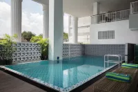 Khas Tugu Hotel Yogyakarta - Pools