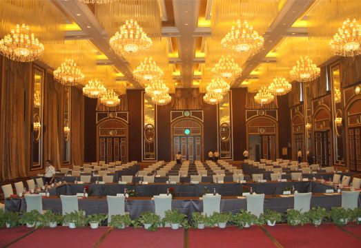 4. 우란차부 둬멍더..