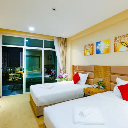 Diamond Pearl Hotel Отели рядом с достопримечательностью «Торговый центр Aeon»