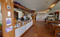 Euro Country Villa - Romantic