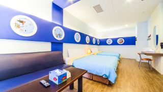 liouciou-houseboat-speciality-hostel
