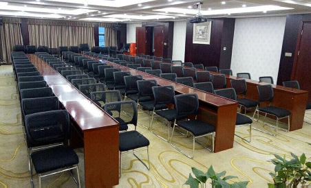 Hoyo Grand Hotel in Ningdu - Housity