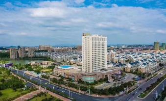 Oriental International Hotel (Leping City Donghu Park Branch)