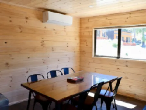 Lakes Edge Holiday Park Hotels in Lake Tekapo