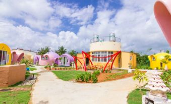HI-BI Outer space House B&B
