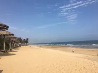 Wuchuan Dinglongwan Demi Seaside Holiday Villa - 비치
