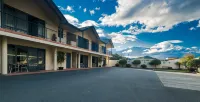 Broadway Motel Hotels in 