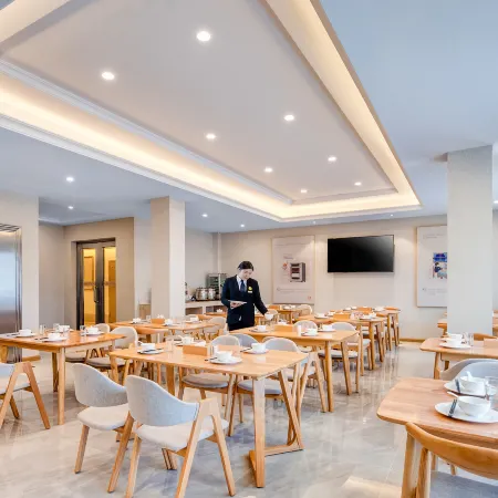 Vienna 3 Best Hotel (Jing County Hehuatang)