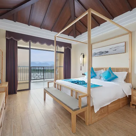 Perch Lake Hotel