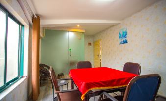 Lanteng Boutique Hotel (Huainan Longhu Park)