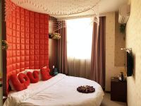 速8酒店(滁州东坡路店) - 高级圆床房