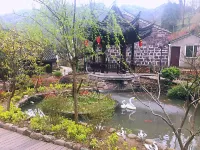 Daodi Xiaozhu Inn