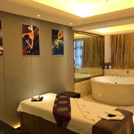 Nanning Guobin Meijing Hotel（Nanhu Park Medical University） ）