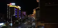 Pai Hotel (Lianzhou Commercial Food Street)