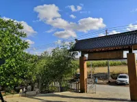 Zhongwei Home Inn