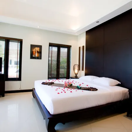 Palm Grove Resort, Pattaya
