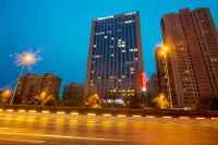 綠城中州國際大飯店（鄭州會展中心店） 鄰近博雅體育運動俱樂部-游泳館的酒店