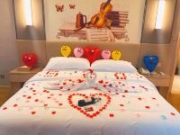 维也纳国际酒店(大方店) - 浪漫大床房
