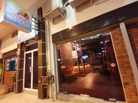 Summer Holiday Semporna Отели рядом с достопримечательностью «Semporna Ocean Tourism Centre»