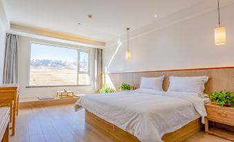 Lake View Suites by Muge