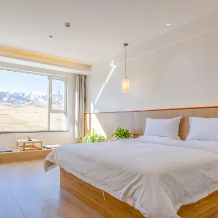 Lake View Suites by Muge