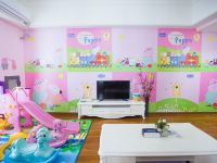 广州润家服务式公寓 - 小猪佩奇儿童主题滑梯四床房
