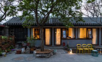 Beijing Original Yuesu Courtyard - Housity