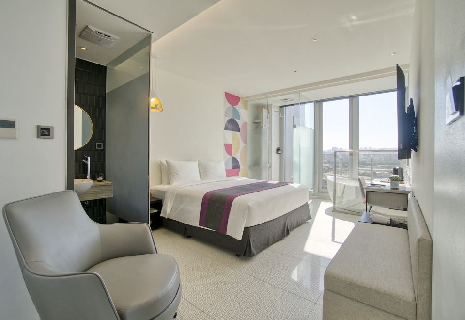 3. 로열 로이 호텔..